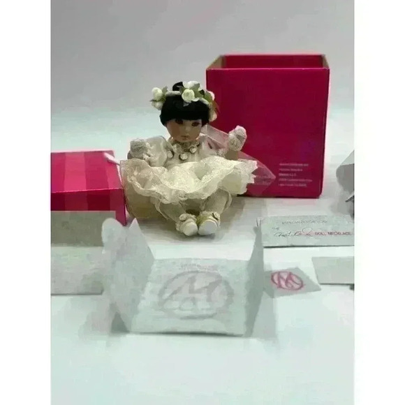 Marie Osmond Fine Collectibles Princess Rose Bud 6 inch Asian Bridal Doll COA - Picture 1 of 11